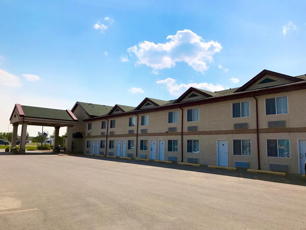 Super 8 By Wyndham Kindersley Zewnętrze zdjęcie