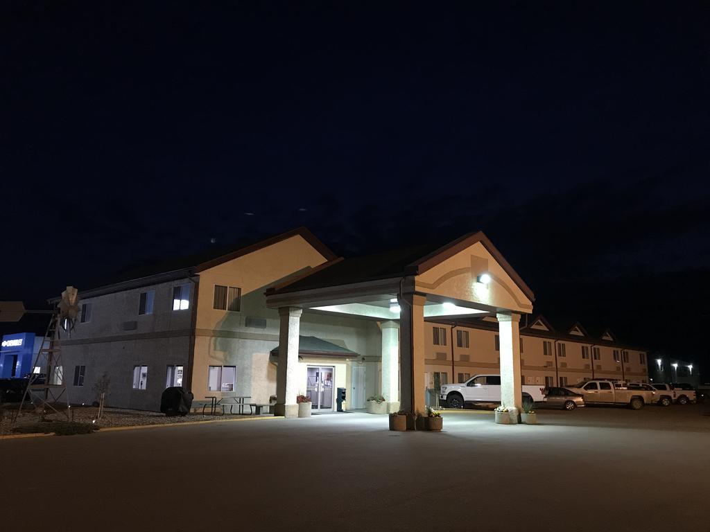 Super 8 By Wyndham Kindersley Zewnętrze zdjęcie